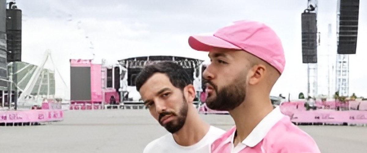 ALERTE : BIGFLO ET OLI COINCÉS À DUBAÏ... ILS AURAIENT CONFONDU UN GRATTE-CIEL AVEC LE CLOCHER DE SAINT-SERNIN !