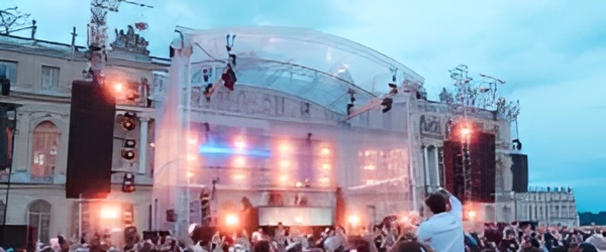 VERSAILLES ÉLECTRO 2026 : CERRONE PREND LES COMMANDES DU CHÂTEAU POUR UNE NUIT SUPERNATURE !