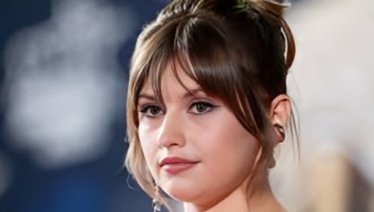 MARINE : DE L'OMBRE DU CHÂTEAU À LA LUMIÈRE DES ZÉNITHS !